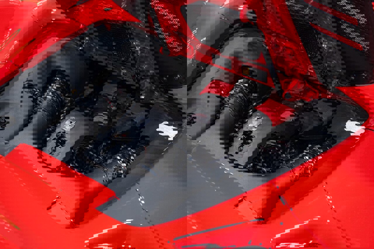 Used 2021 Ferrari F8 Tributo image 46