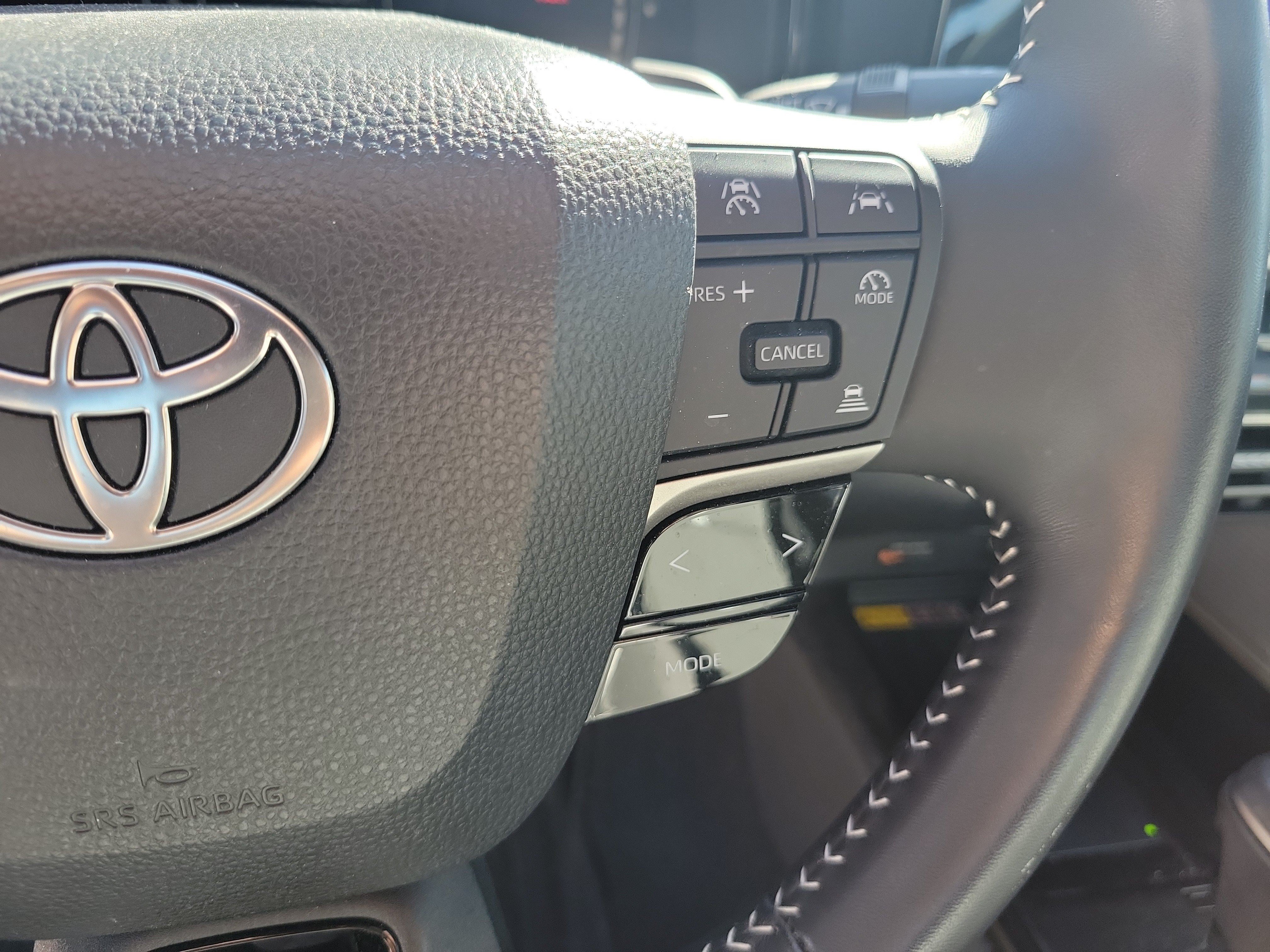 Used 2025 Toyota Camry SE w/ Multimedia Upgrade Package FWD image 28
