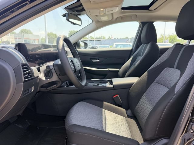 New 2026 Nissan Sentra SV w/ SV Convenience Package FWD image 16