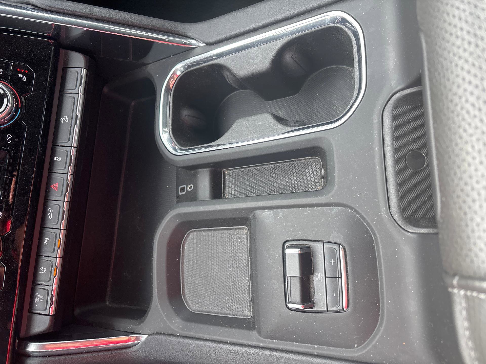 Used 2024 GMC Sierra 2500 Denali w/ Denali Reserve Package image 23