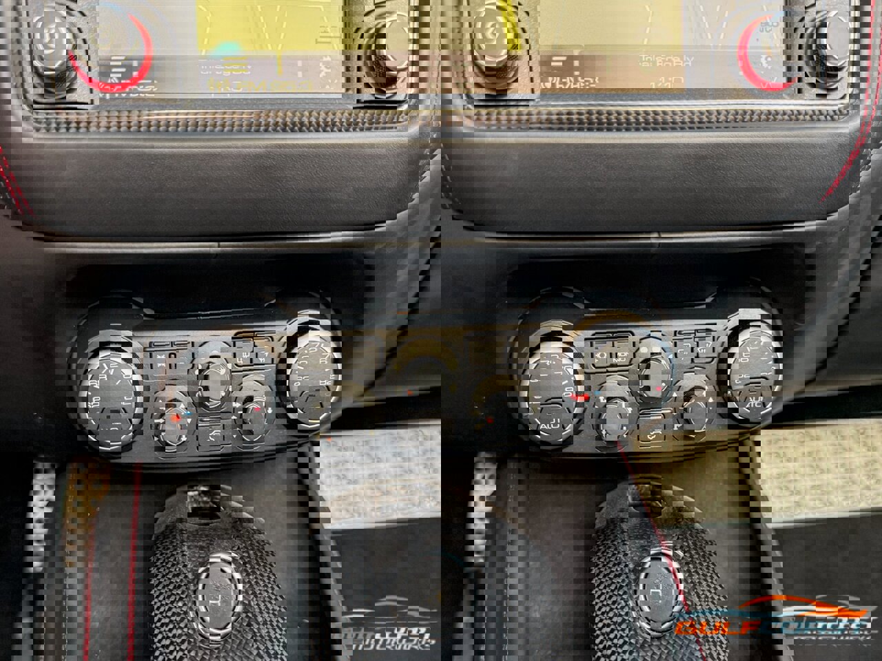 Used 2016 Ferrari California T image 16