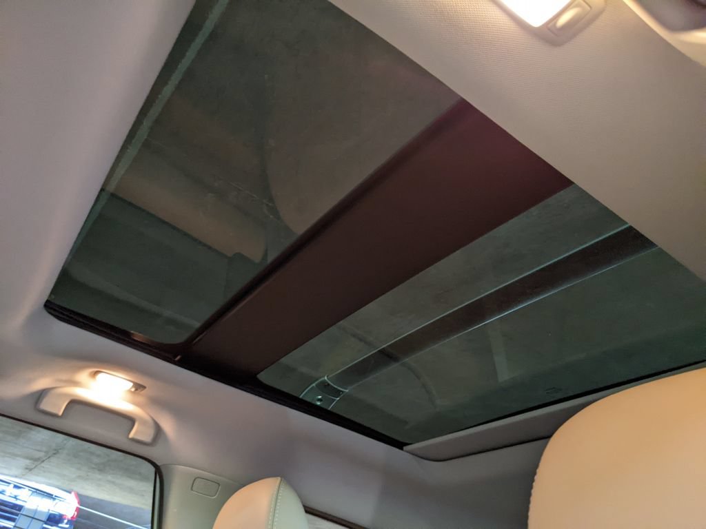 Used 2017 Nissan Pathfinder Platinum FWD image 14