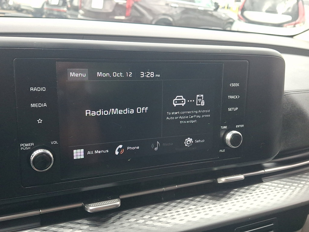 Used 2022 Kia Carnival LX FWD image 30