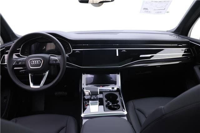 New 2025 Audi Q7 3.0T Premium Plus image 8