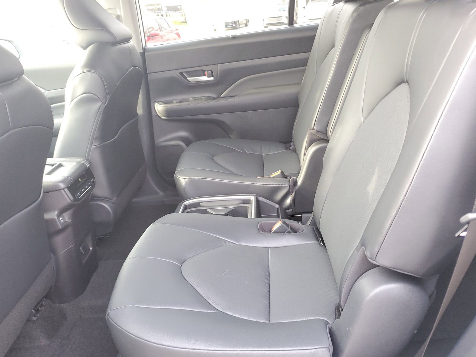 New 2026 Toyota Grand Highlander XLE image 14