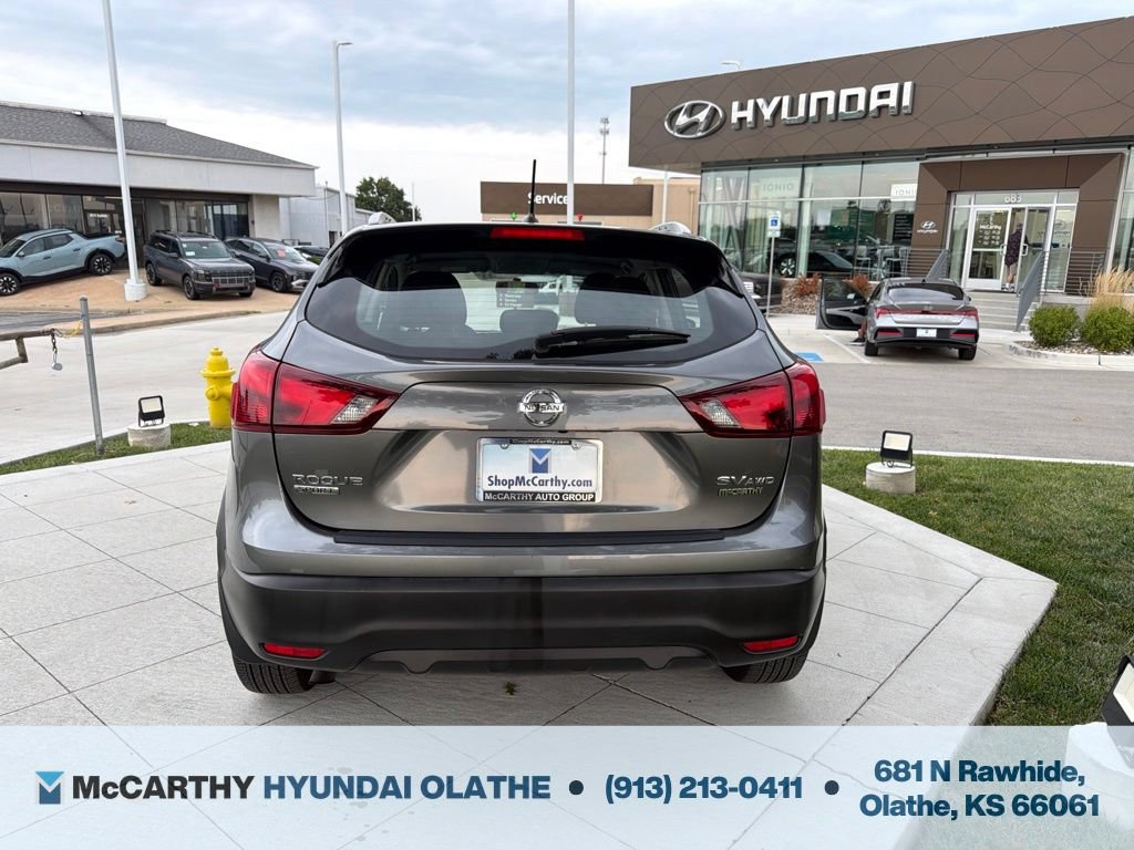 Used 2017 Nissan Rogue Sport SV w/ SV Premium Package AWD/4WD image 14