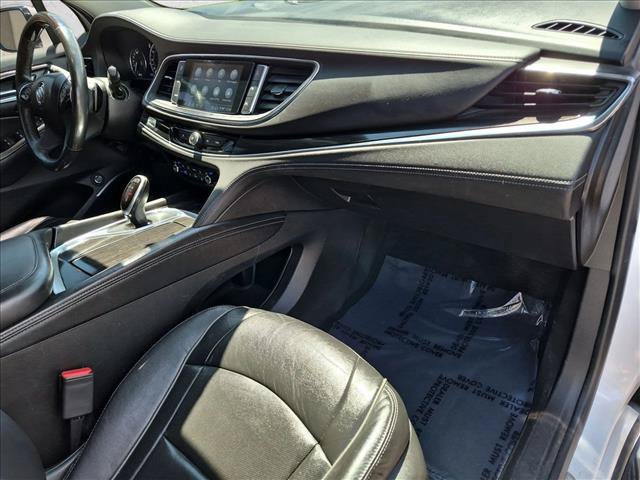 Used 2021 Buick Enclave Avenir w/ Avenir Technology Package AWD/4WD image 24