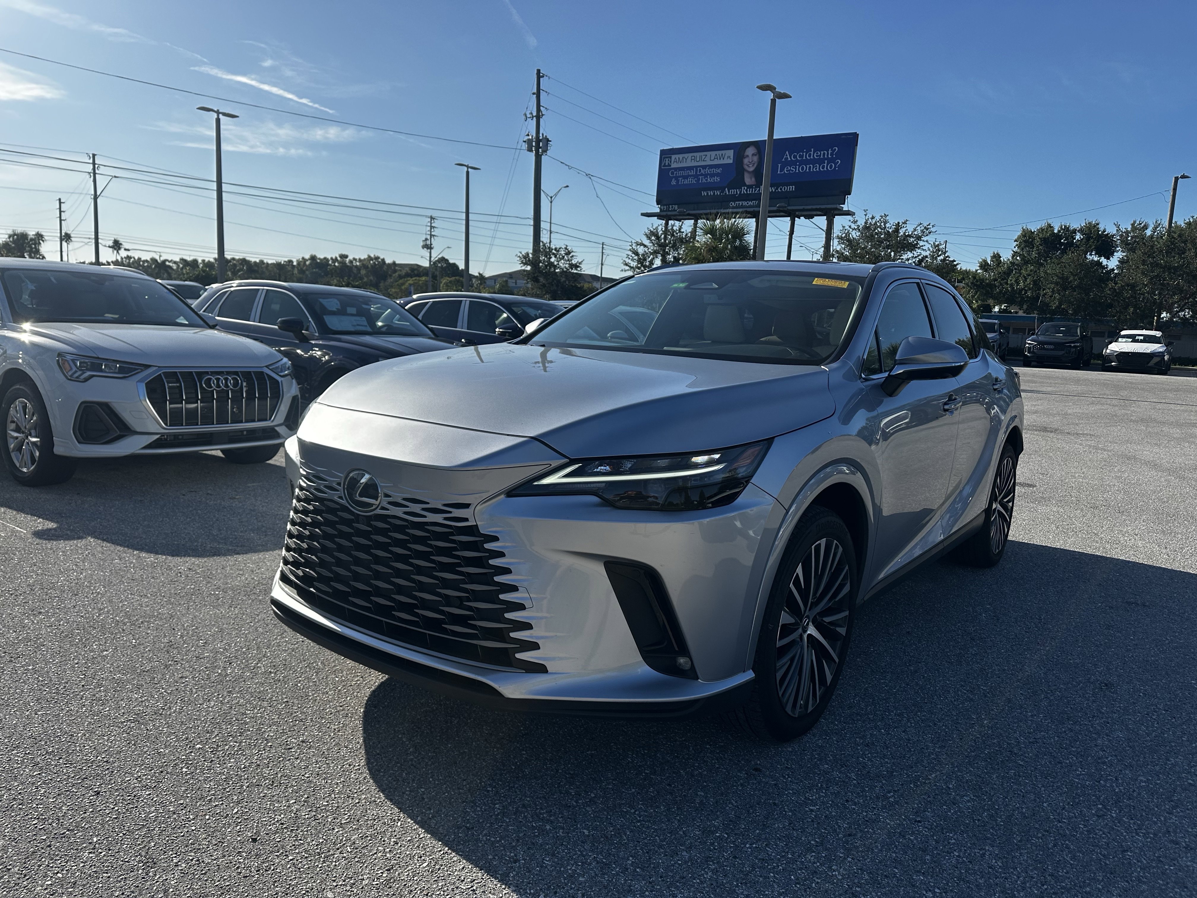 Used 2023 Lexus RX 350 Premium Plus image 2