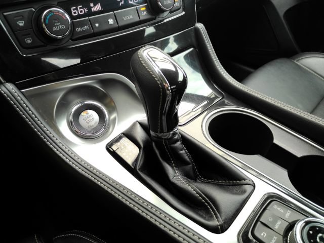 Used 2021 Nissan Maxima 3.5 SV w/ Floor Mat Group FWD image 47
