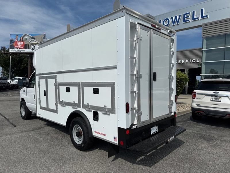 New 2026 Ford E-350 and Econoline 350 Super Duty w/ Power Equipment Group RWD image 8