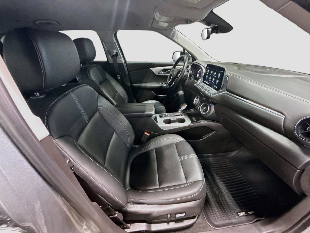 Used 2023 Chevrolet Blazer LT w/ Midnight/Sport Edition FWD image 25