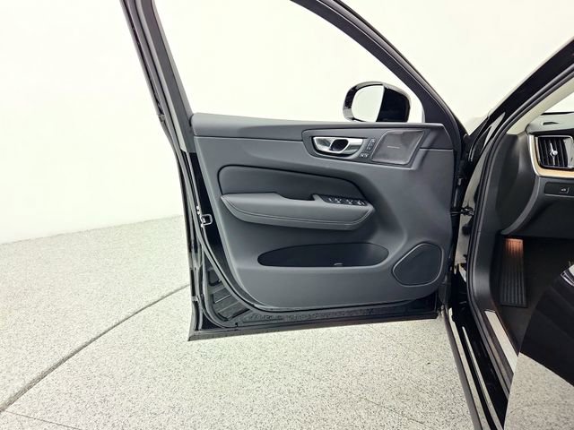 New 2026 Volvo XC60 B5 Ultra w/ Protection Package Premier image 27