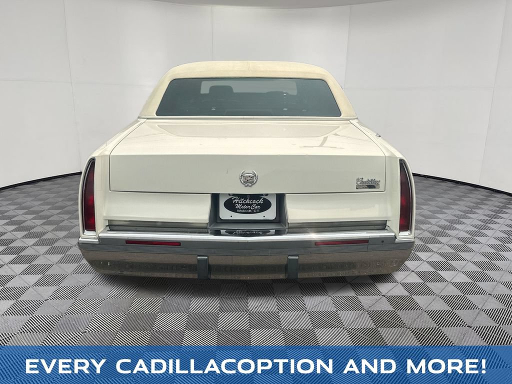 Used 1995 Cadillac Fleetwood Brougham RWD image 4