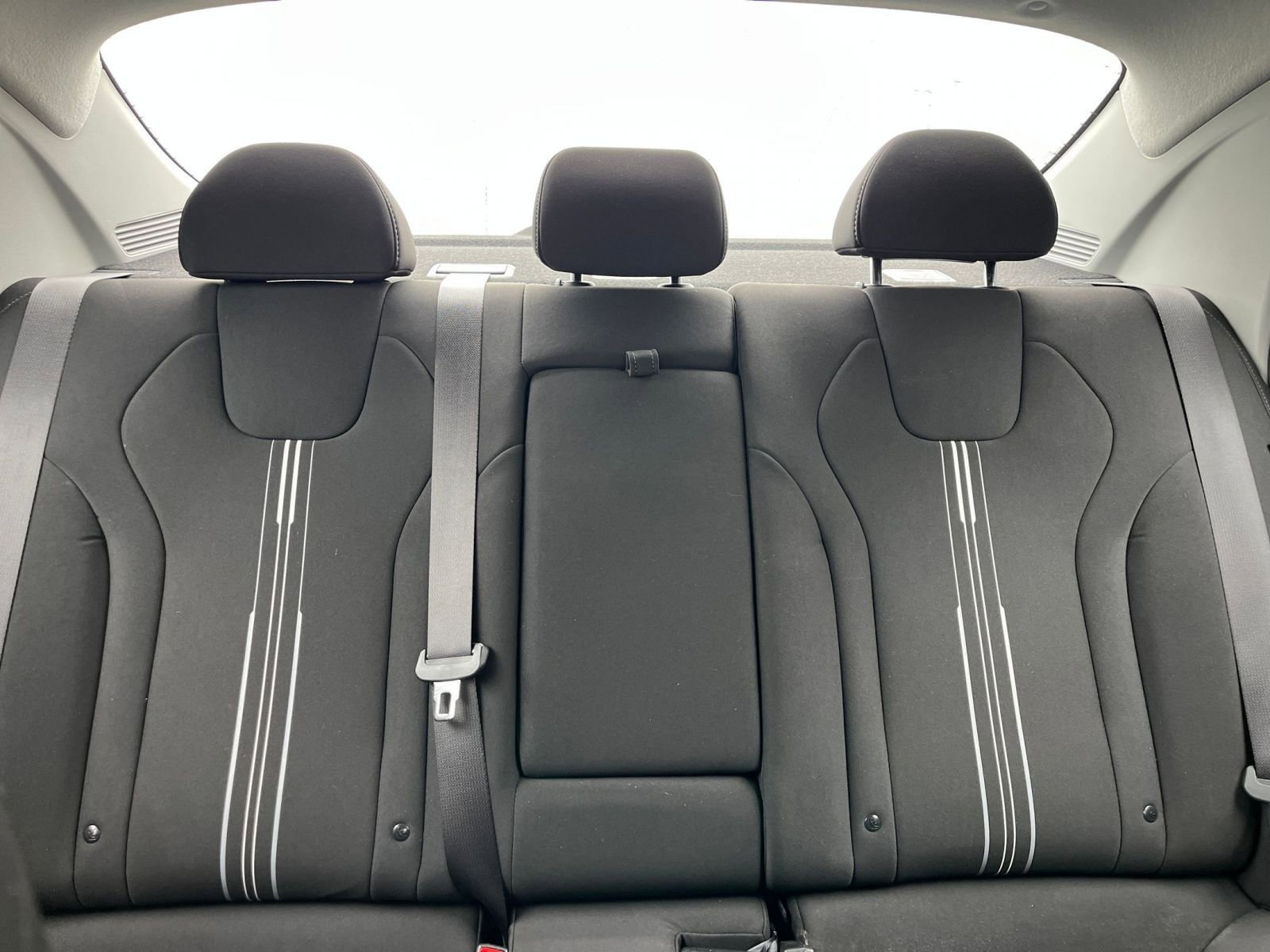 Used 2025 Hyundai Elantra SEL image 39