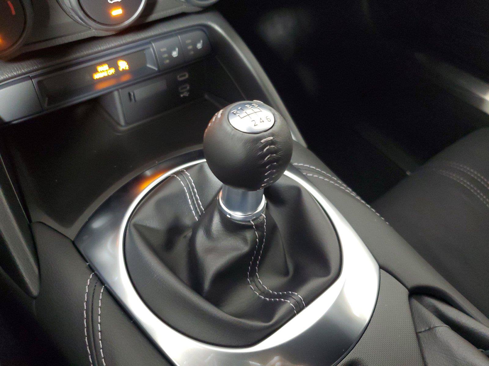 New 2026 MAZDA MX-5 Miata Club w/ Interior Package RWD image 24