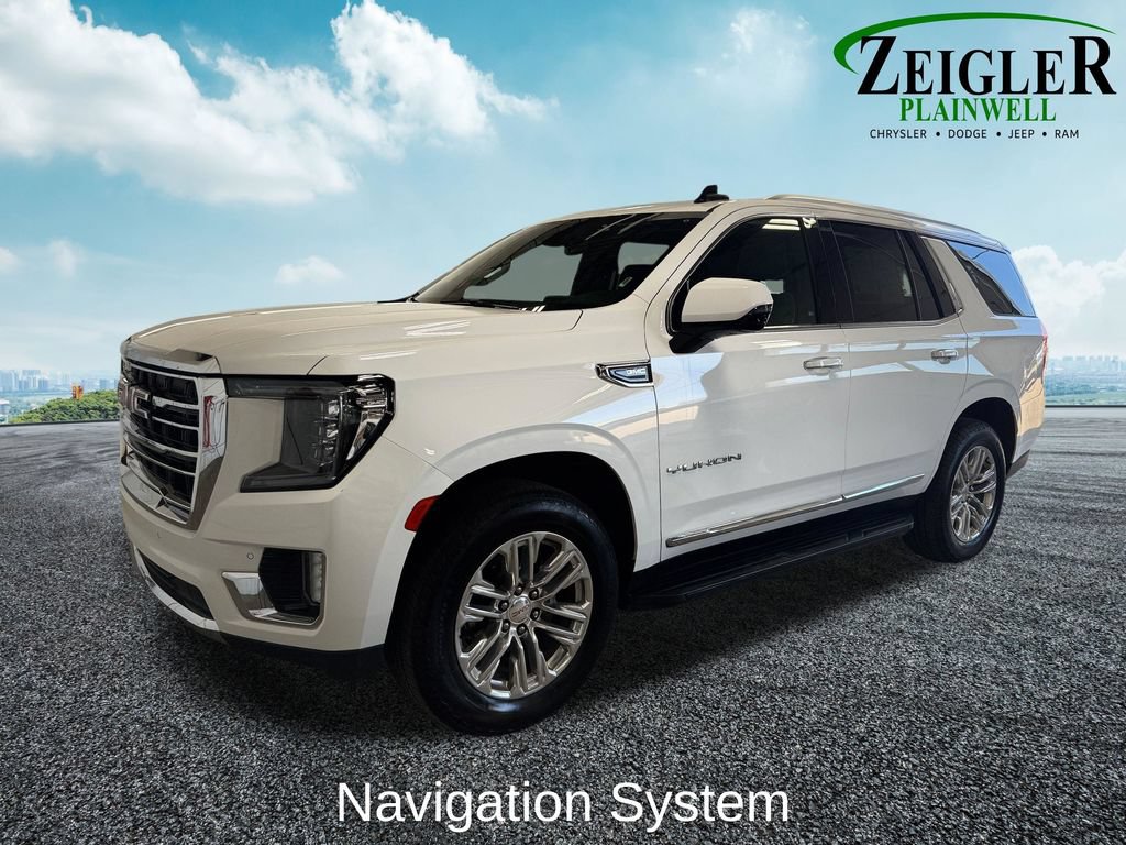 Used 2024 GMC Yukon SLT w/ SLT Luxury Package AWD/4WD image 2