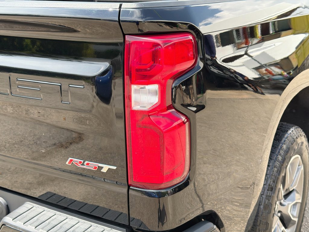 Used 2021 Chevrolet Silverado 1500 RST AWD/4WD image 27