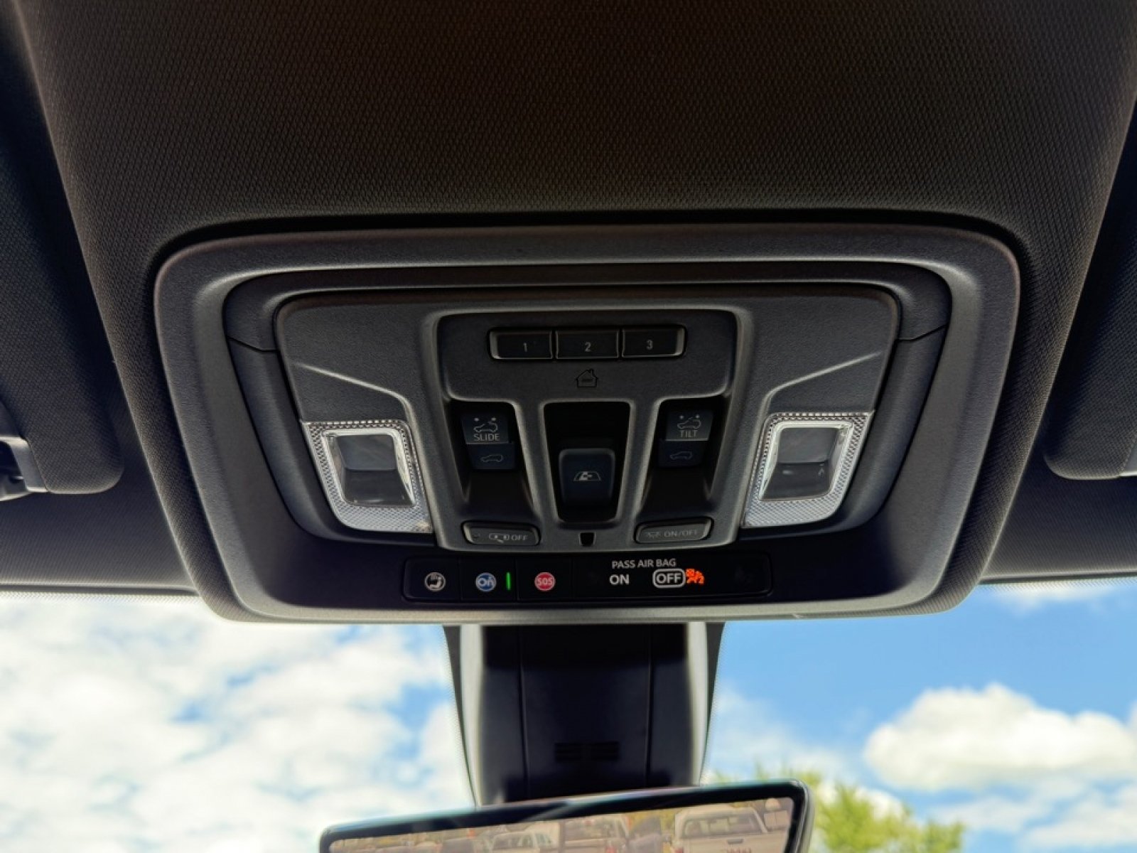 Used 2020 Chevrolet Silverado 1500 High Country w/ Technology Package AWD/4WD image 36