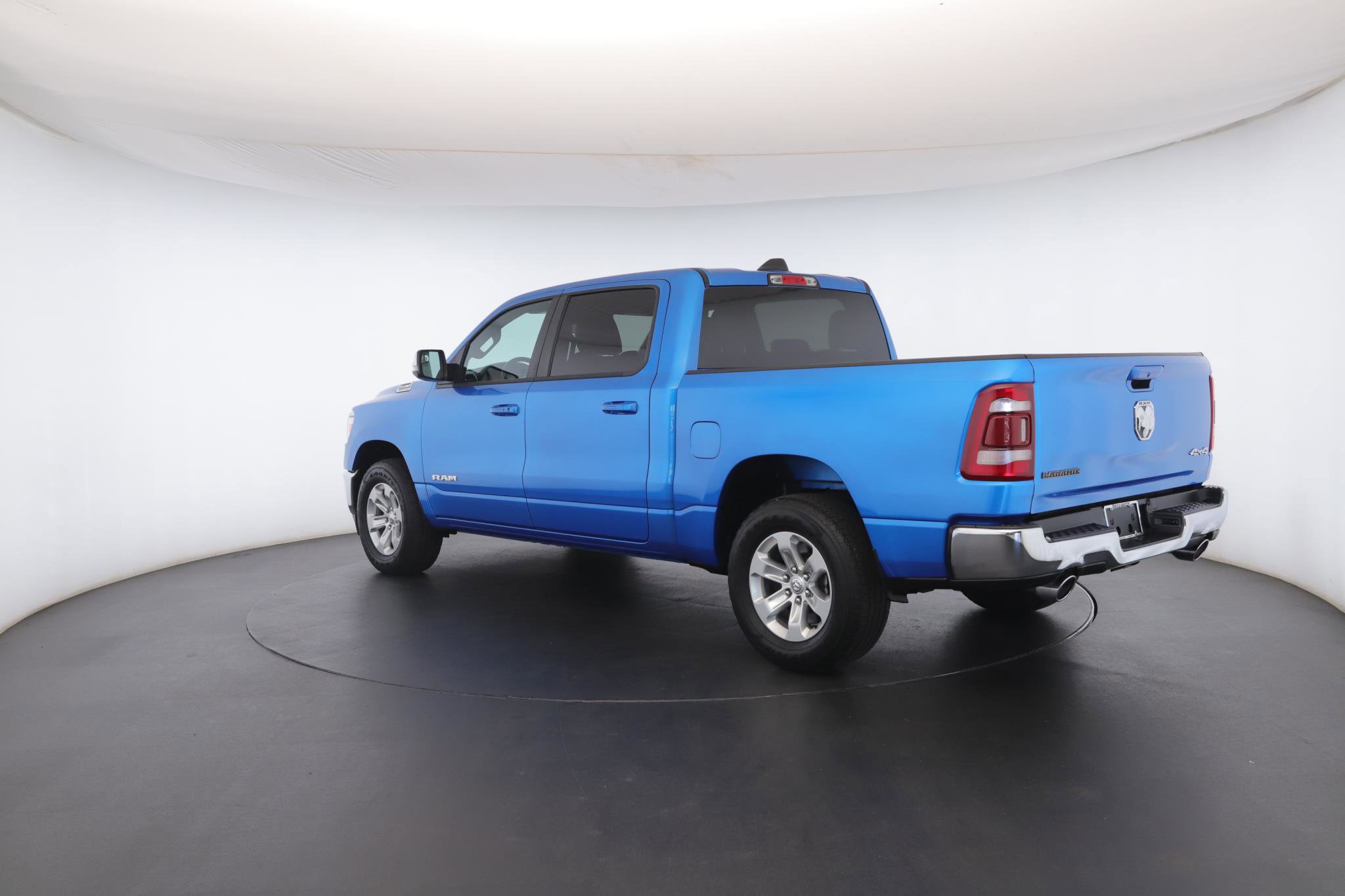 Used 2024 RAM 1500 Laramie AWD/4WD image 23