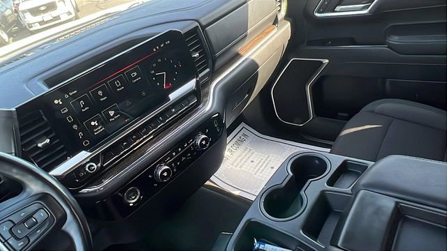 Used 2023 GMC Sierra 1500 SLE image 28