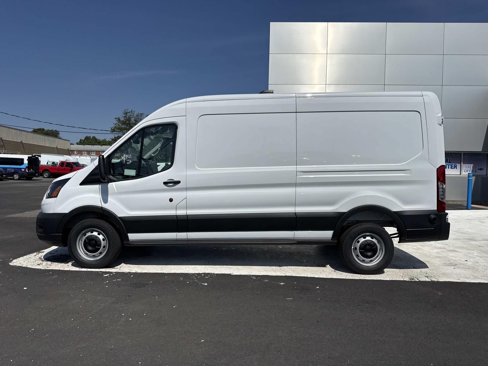 New 2026 Ford Transit 250 148 Medium Roof w/ Load Area Protection Package RWD image 6