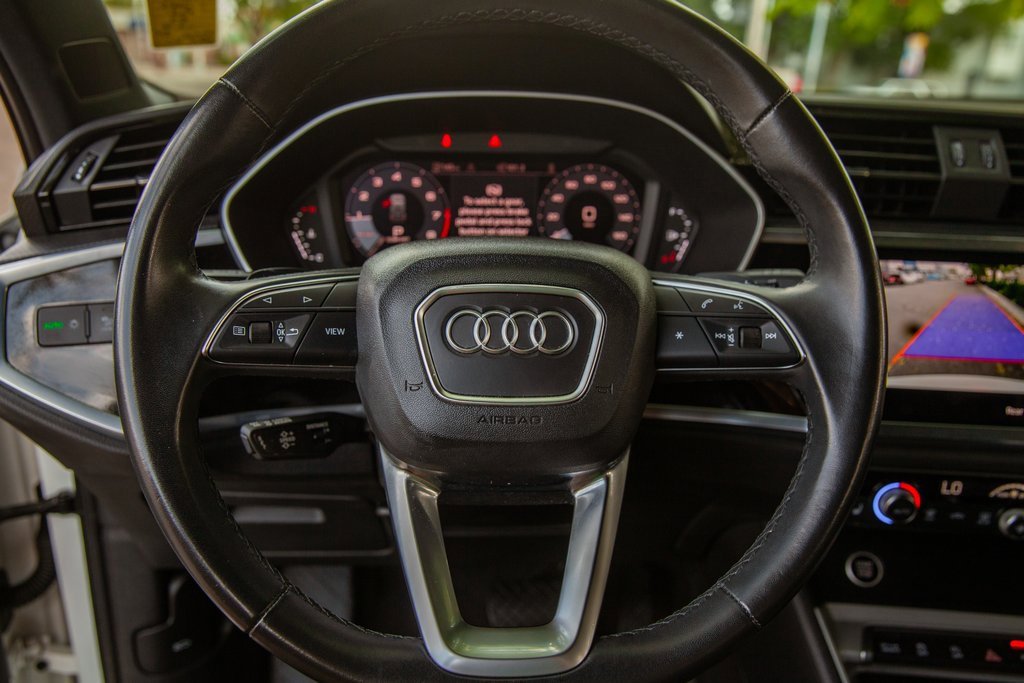 Used 2024 Audi Q3 2.0T Premium image 16