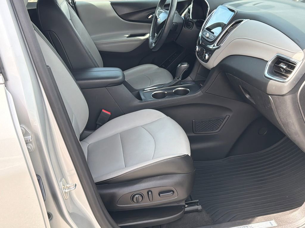 Used 2018 Chevrolet Equinox Premier image 13