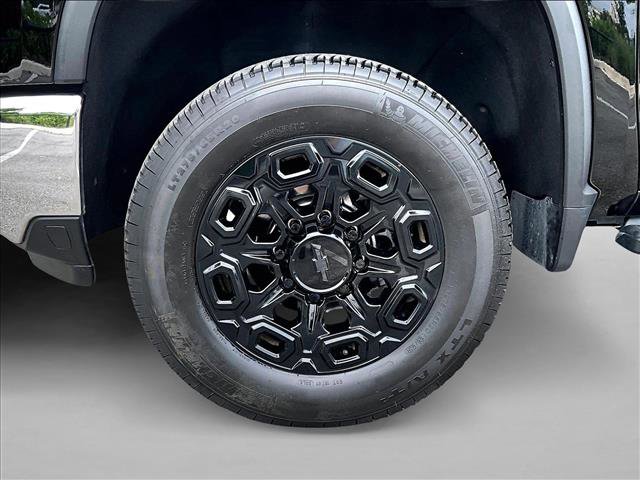 Used 2024 Chevrolet Silverado 2500 LTZ w/ LTZ Plus Package image 10