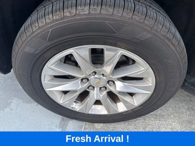 Used 2023 Chevrolet Suburban Premier RWD image 15