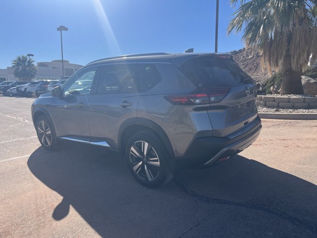 Used 2023 Nissan Rogue SL w/ SL Premium Package FWD image 3