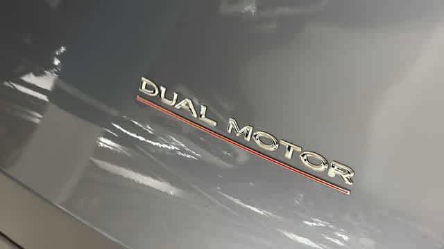 Used 2024 Tesla Model Y Performance AWD/4WD image 9