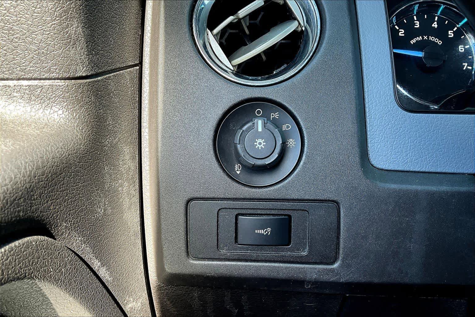 Used 2012 Ford F150 XLT w/ XLT Chrome Pkg RWD image 32