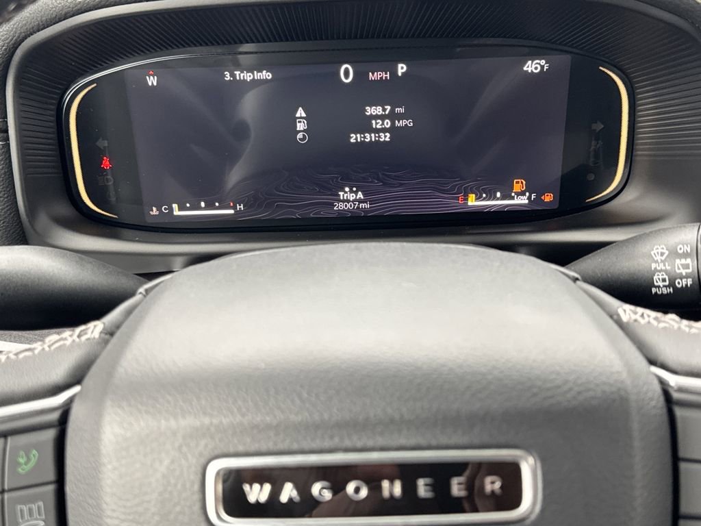 Used 2024 Jeep Wagoneer 4WD w/ Premium Group I image 13