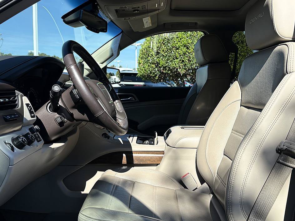 Used 2018 GMC Yukon XL Denali w/ Open Road Package AWD/4WD image 9