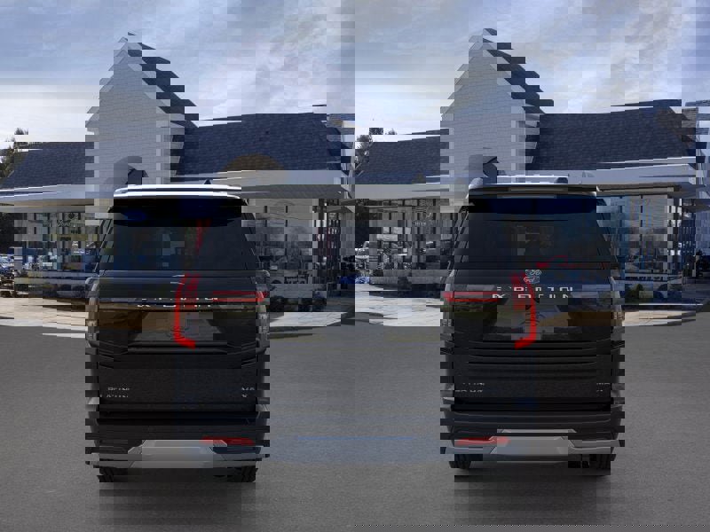 New 2025 Ford Expedition Max Platinum w/ Platinum Ultimate Package image 5