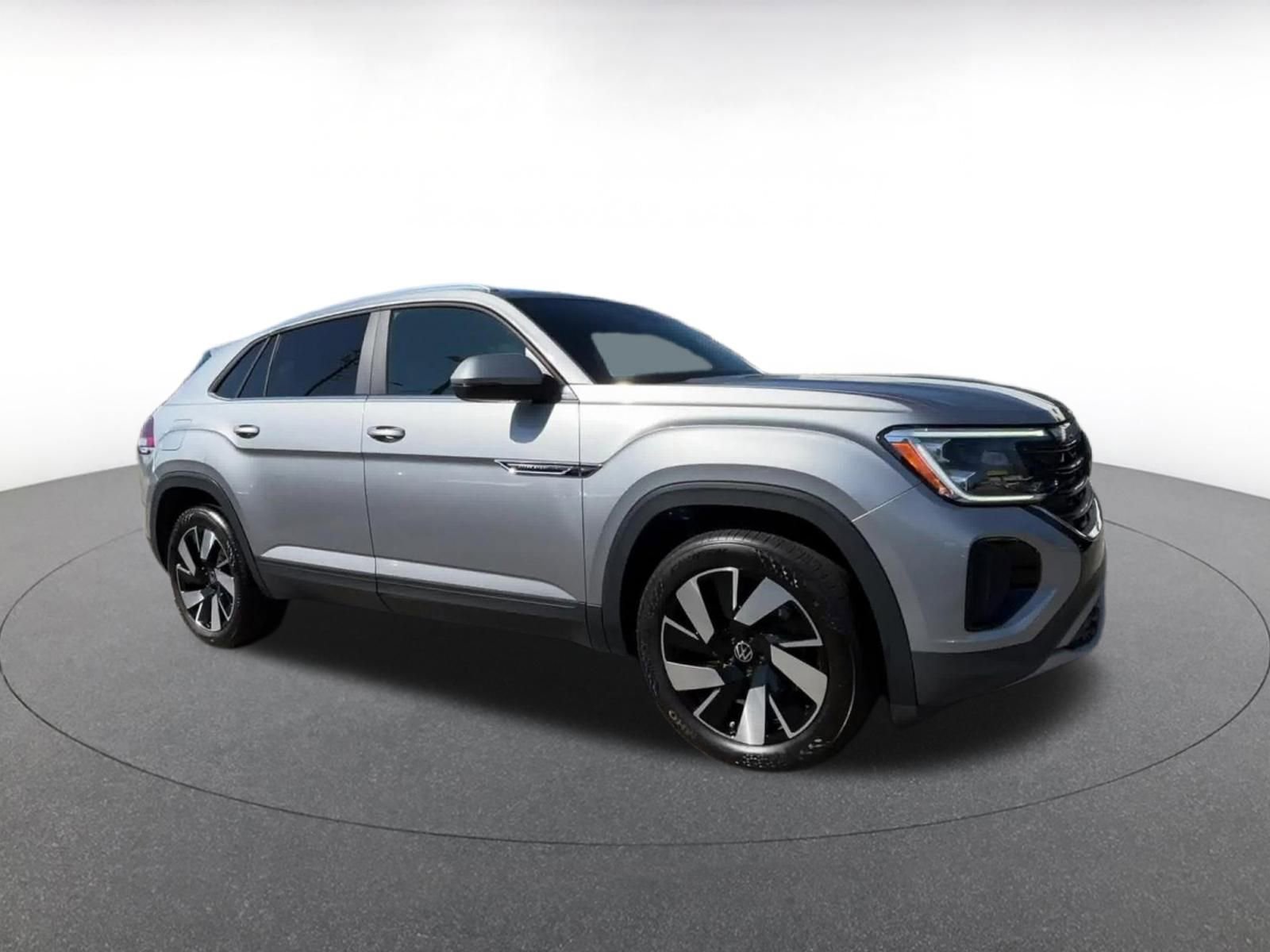 Used 2025 Volkswagen Atlas Cross Sport SE video 2