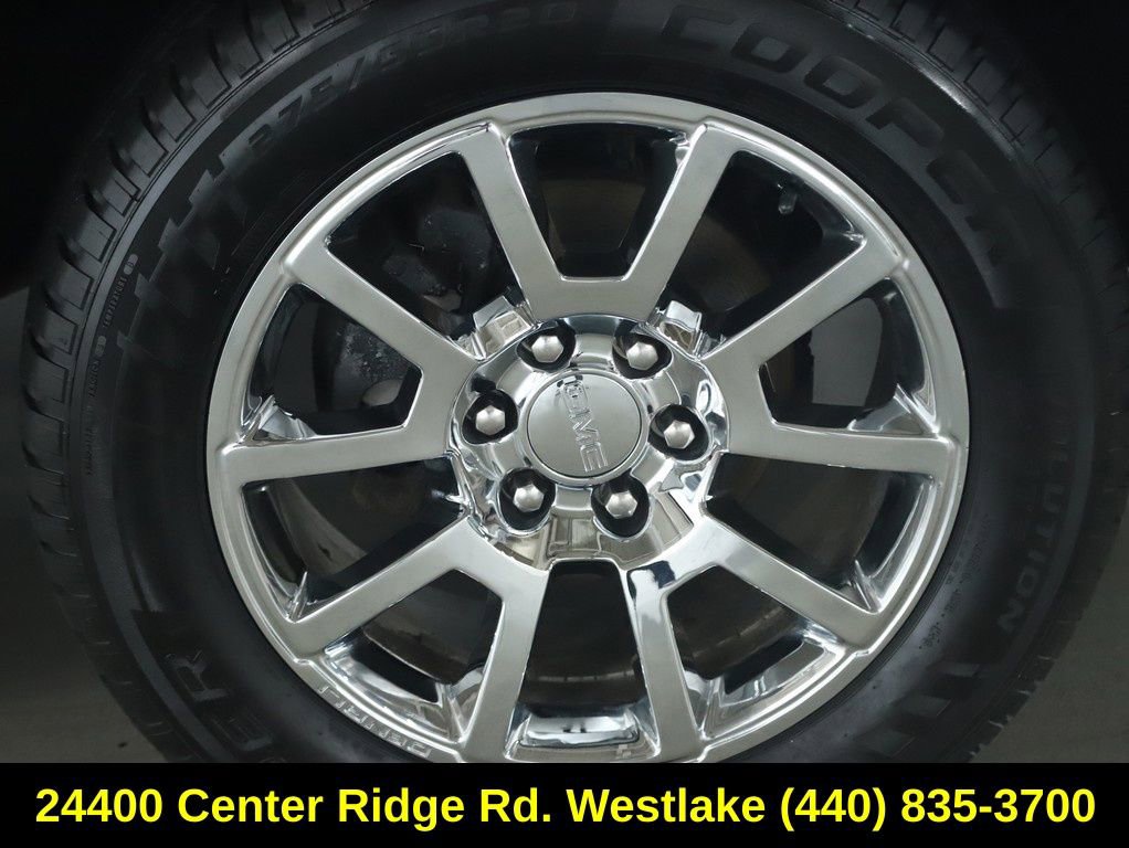 Used 2017 GMC Yukon XL Denali w/ Open Road Package image 10