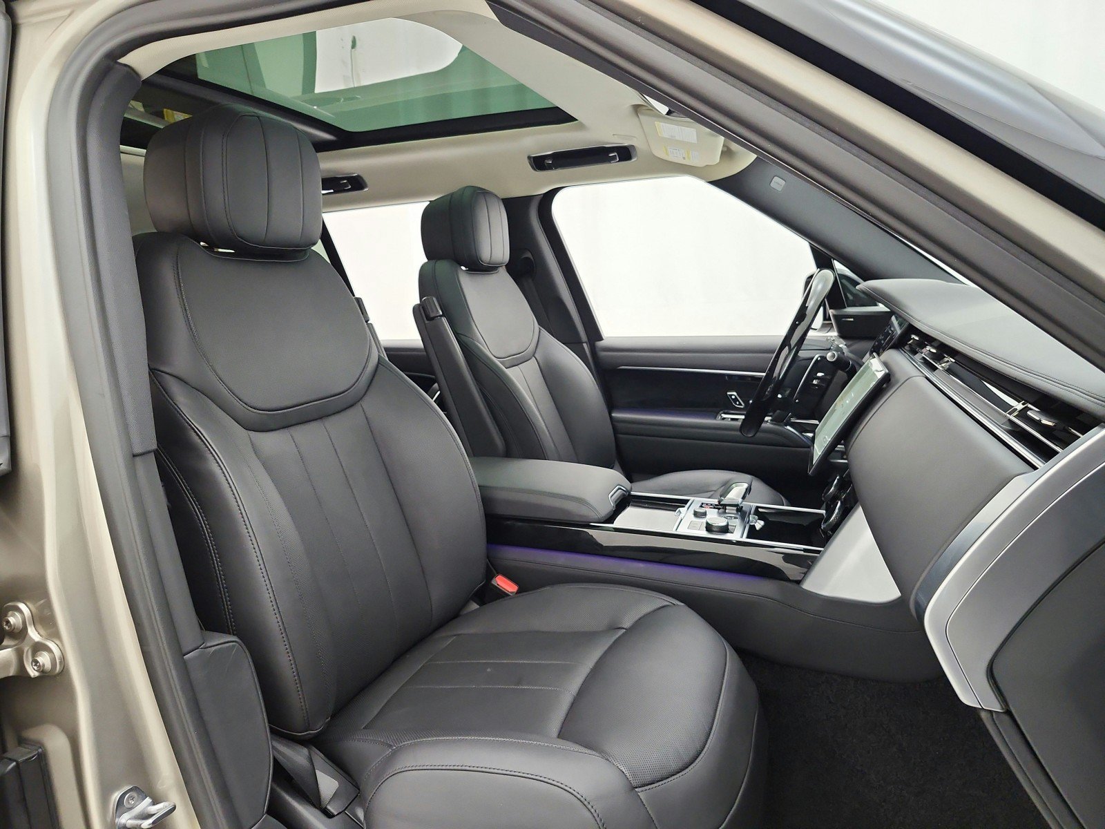 Used 2023 Land Rover Range Rover SE AWD/4WD image 20