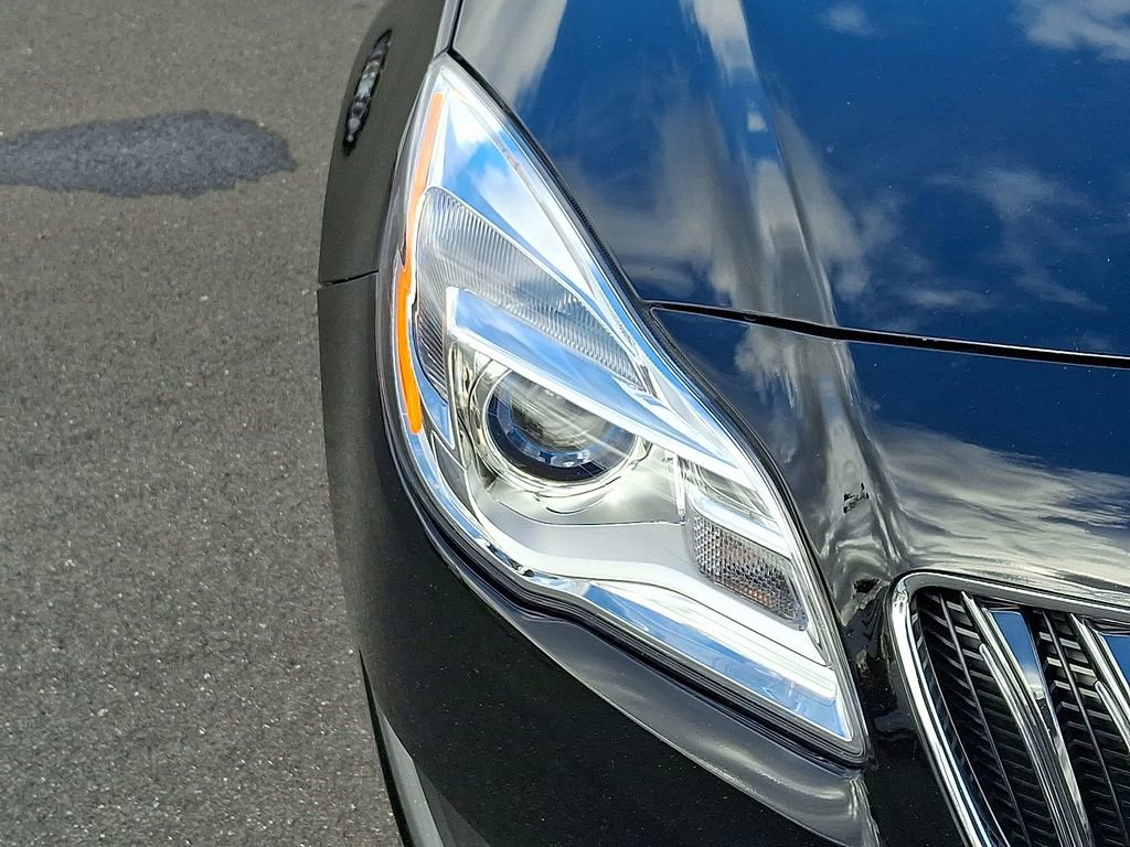 Used 2016 Buick Regal image 10