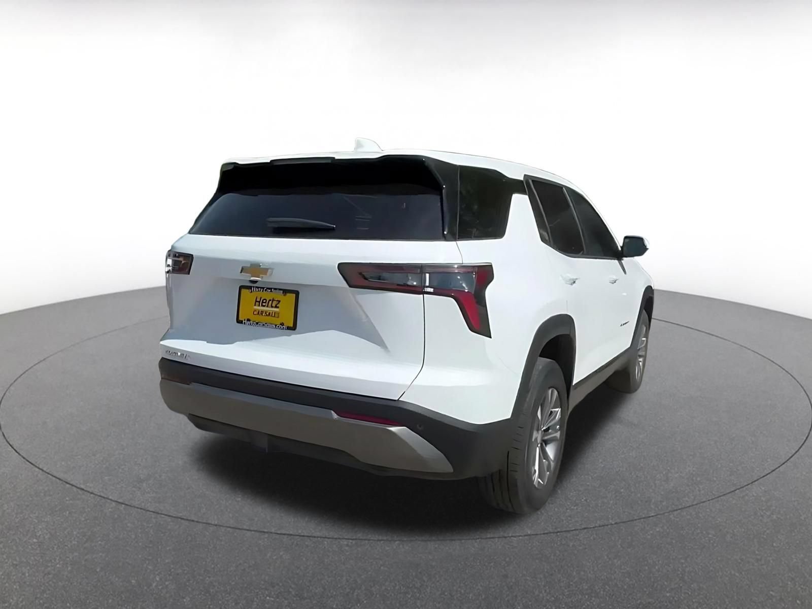 Used 2025 Chevrolet Equinox LT FWD image 13