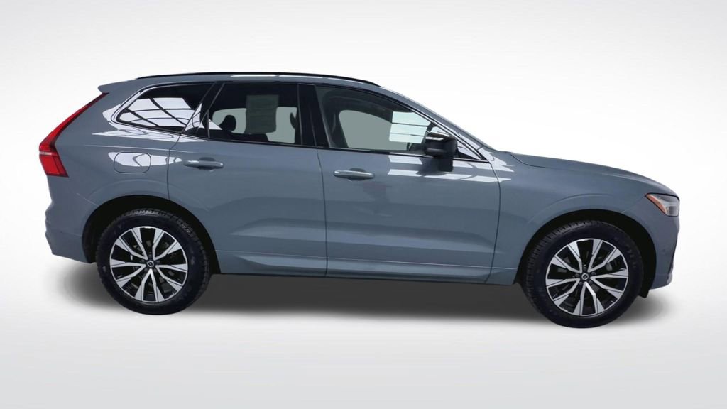 Certified 2024 Volvo XC60 B5 Plus w/ Climate Package AWD/4WD image 9