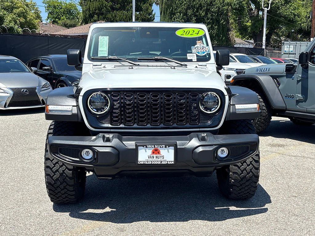 Used 2024 Jeep Wrangler Unlimited Sport AWD/4WD image 7