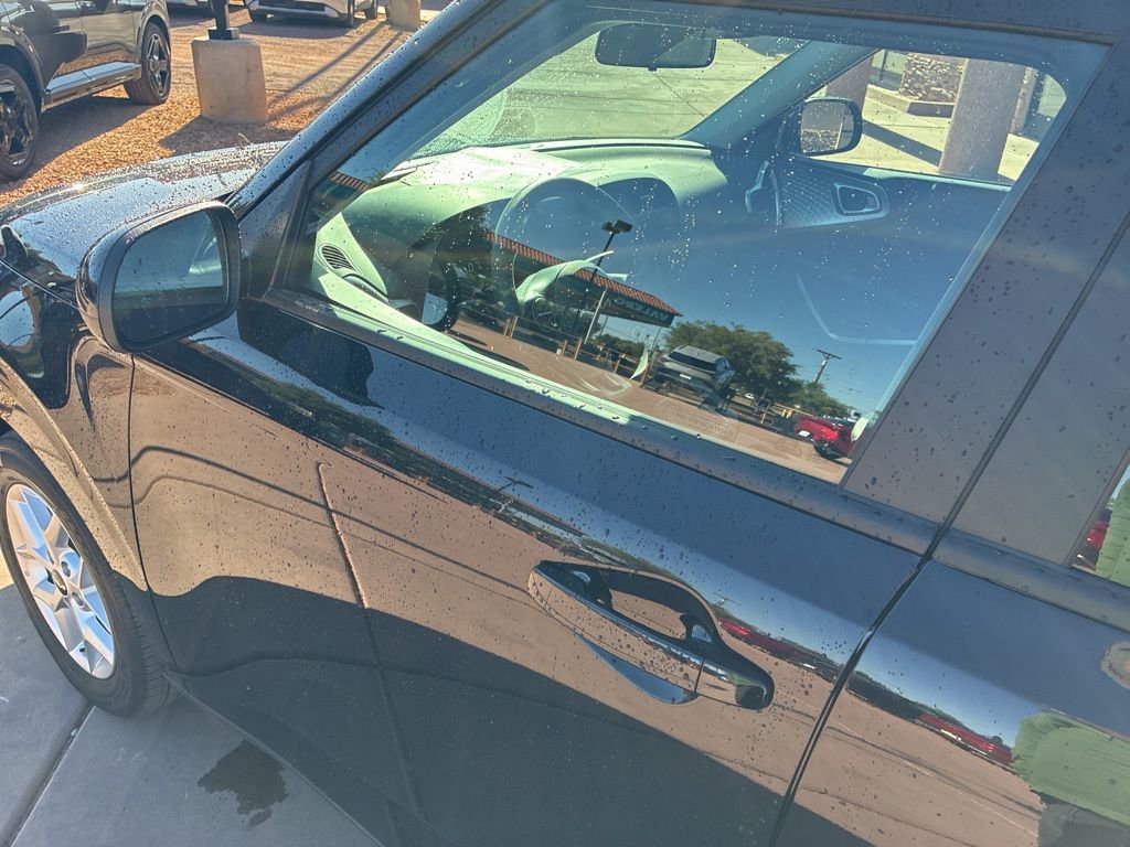 Used 2025 Kia Soul LX FWD image 18