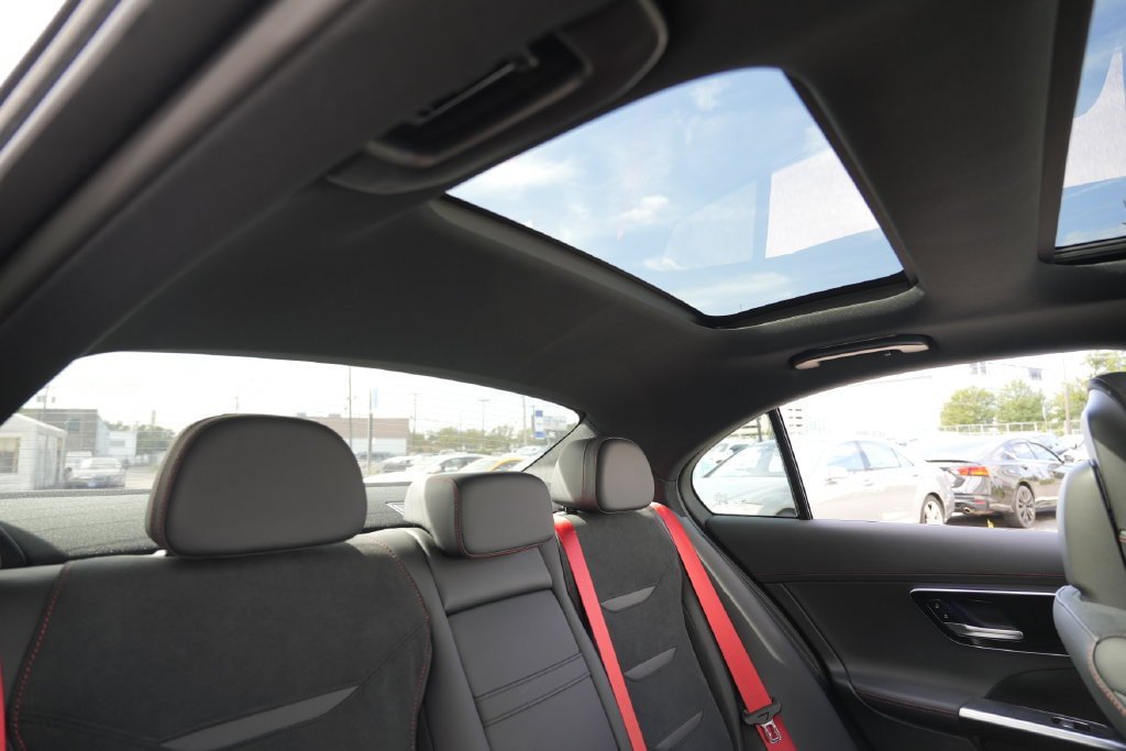 Used 2025 Mercedes-Benz C 43 AMG 4MATIC Sedan w/ AMG Night Package Plus image 35