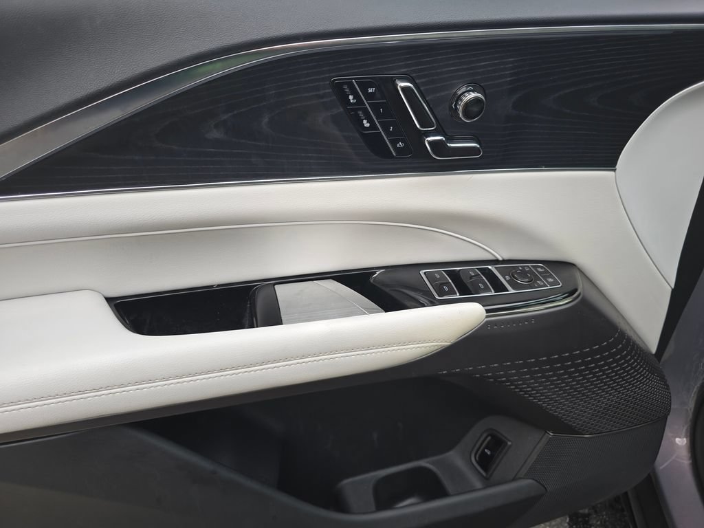 Certified 2025 Cadillac Lyriq Luxury w/ LPO, Floor Liner Package AWD/4WD image 29