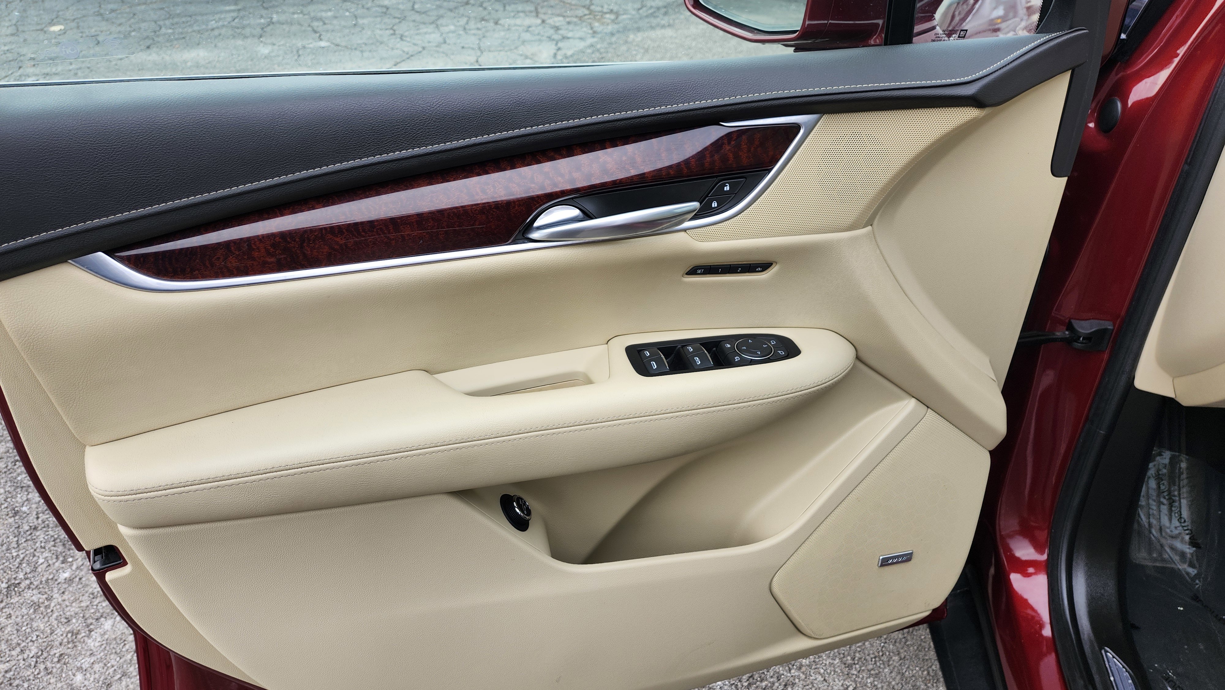 Used 2018 Cadillac XT5 Luxury w/ Driver Awareness Package image 25