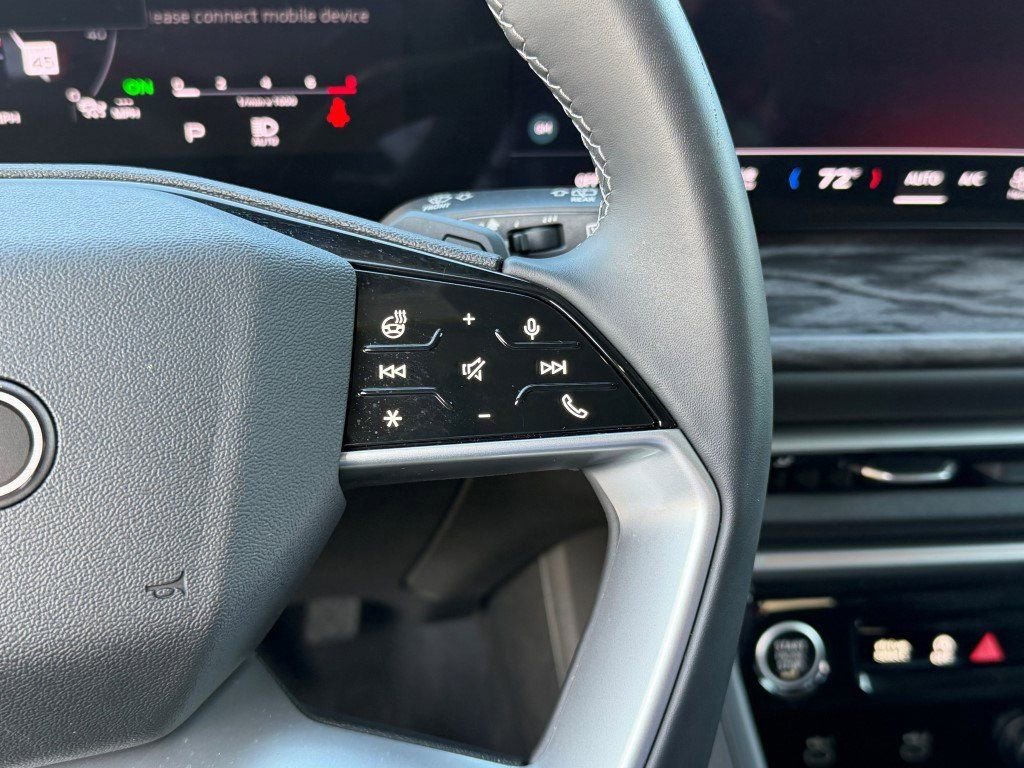 Certified 2025 Audi Q5 Premium Plus image 32