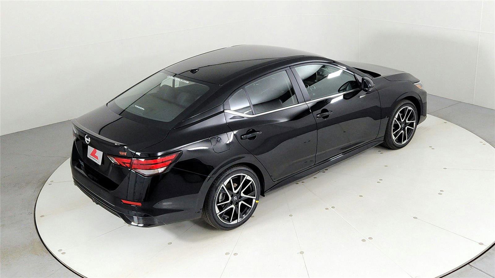 Used 2024 Nissan Sentra SR w/ Trunk Package FWD image 37