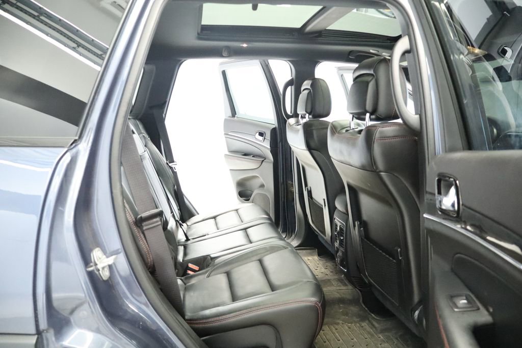 Used 2021 Jeep Grand Cherokee Trailhawk w/ Trailhawk Luxury Group image 33