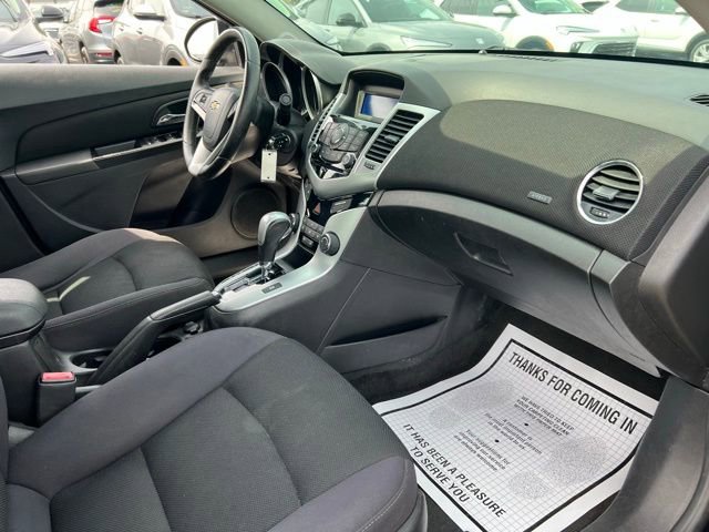 Used 2014 Chevrolet Cruze LT FWD image 11